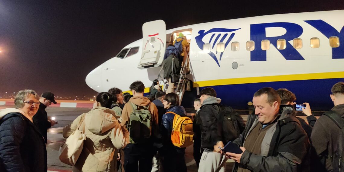 Vulcaniștii de la mate-info, pregătire în IT, în Spania