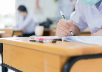 Elevii solicită desființarea examenului de Bacalaureat