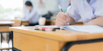 Elevii solicită desființarea examenului de Bacalaureat