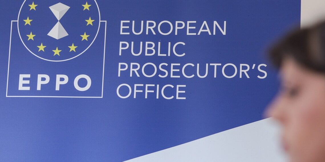 Percheziții ale Parchetului European în România într-o anchetă privind achiziționarea frauduloasă de remorchere cu prejudiciu de 7 milioane de euro