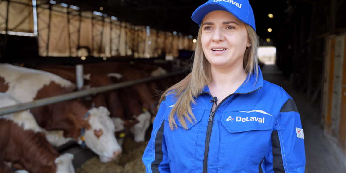 Anamaria Țepele, tânara care conduce o fermă în Vadu Crișului unde roboții sunt puși la treabă. E prima fermă din Bihor care are dreptul de utilizare a mențiunii „produs montan”