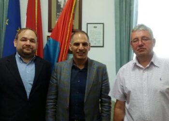 Cum a făcut primarul Sorban Levente un magnet pentru milionarul britanic Suki Dulai din comuna Lugașu de Jos. Rețeta lui în atragerea investitorilor