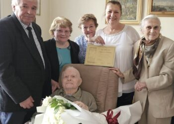 Cel mai longeviv doctor orădean, George Filip, a împlinit 100 de ani. A făcut trei aparate de investigat fătul în uter cu ajutorul pozelor primite clandestin din Germania