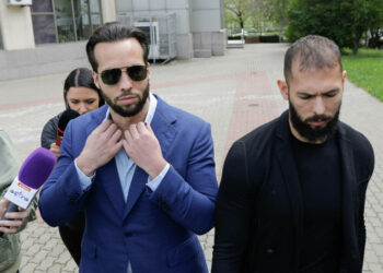 Andrew și Tristan Tate au fost eliberați prin decizia instanței. Nu vor să fie extrădați