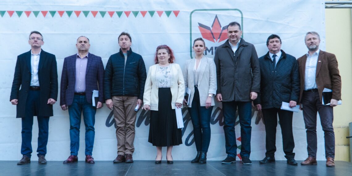 Refuzat de Csomortányi, UDMR Bihor are alianțe cu organizațiile profesorilor, ale fermierilor, ale tinerilor și cu Episcopia Romano-Catolice de Oradea