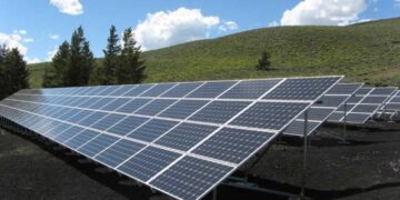 Comisia Europeană a deschis o anchetă ce vizează construirea și exploatarea unui parc fotovoltaic din România