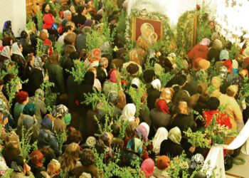 1,8 milioane de români, sărbătoriți de Florii