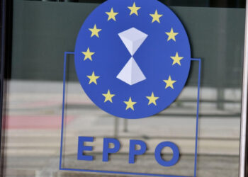 Percheziţii ale Parchetului European la domiciliile unor funcţionari publici şi la sediul ANOFM