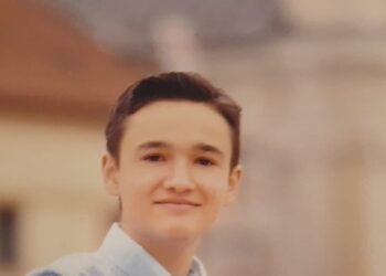 Fiul medicului neonatolog Radu Galiș, Alex, admis cu 10 la Facultatea de Fizică UBB după punctajul maxim obținut la concursul Augustin Maior