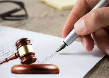 Modificarea Codului Muncii privind eliminarea fișei postului din contractul individual de muncă e neconstituțională