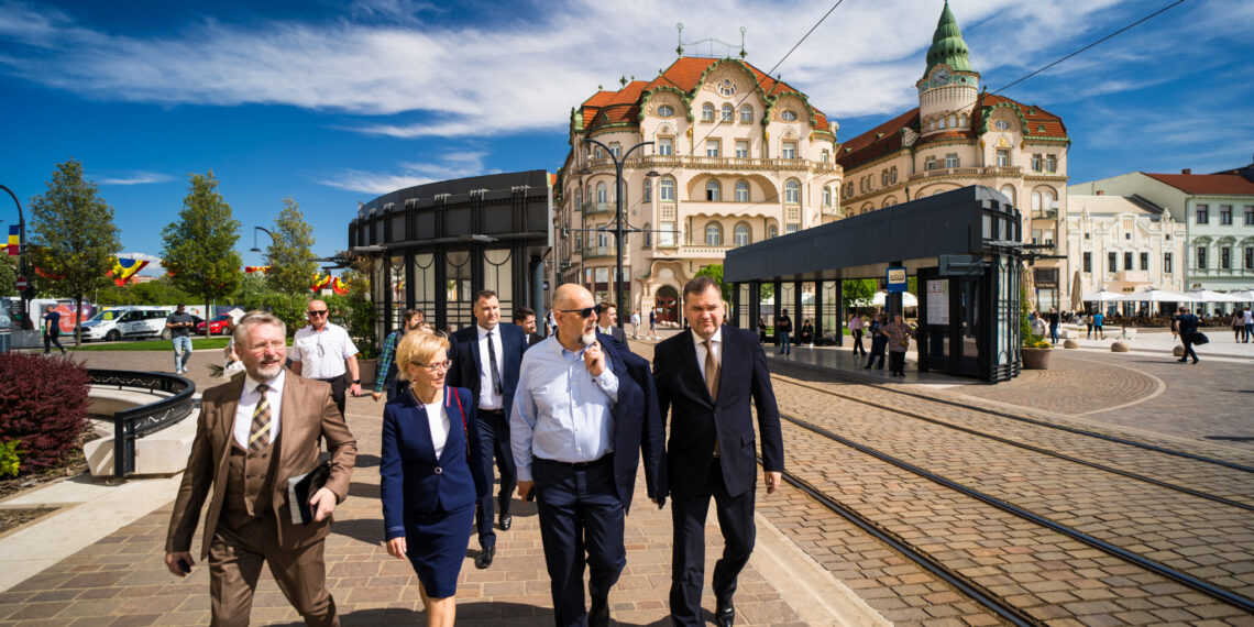 Ministrul care a adus 1 miliard de euro în Bihor și-a depus candidatura la CJ: Nu vreau să fiu șeful primarilor, vreau să fiu un partener…Relaţia dintre oraş şi sat, trebuie să fie de prietenie, nu de duşmănie..