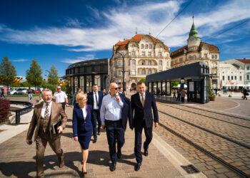 Ministrul care a adus 1 miliard de euro în Bihor și-a depus candidatura la CJ: Nu vreau să fiu șeful primarilor, vreau să fiu un partener…Relaţia dintre oraş şi sat, trebuie să fie de prietenie, nu de duşmănie..