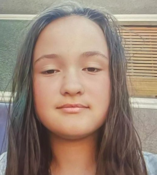 O fetiță de 12 ani din Finiș, dispărută de joi noaptea