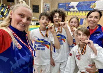 Fiul primului ne-japonez devenit Shidoin, campion național. Orădenii Tudor și Bogdan Lascău vor să-și depășească părinții campioni