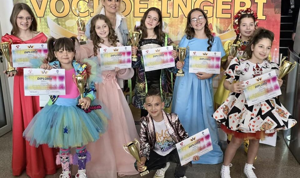 Maya Siladi de la Vivere, Trofeul Adolescent la Voci de îngeri. Nume grele din muzică în juriu