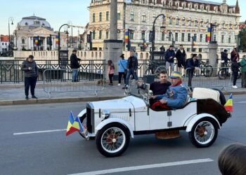 Armata Română primită la Oradea cu flori de liliac (20 aprilie 1919)