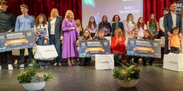 Trei echipe de liceeni, din Bihor s-au calificat la etapa națională a proiectului ”Maratonul pentru Educație Antreprenorială” 