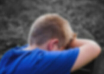 La opt ani e cel mai tânăr consumator de droguri din România