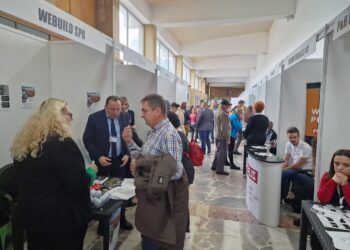883 de joburi pregătite pentru bihoreni la Bursa generală a locurilor de muncă. 117 job-uri pentru studii superioare. Cine sunt angajatorii