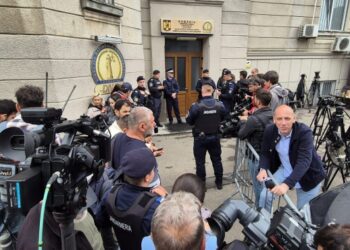 De 9 ore în audieri. Florian Coldea,  acuzat de procurorii DNA de trafic de influenţa şi spălare de bani