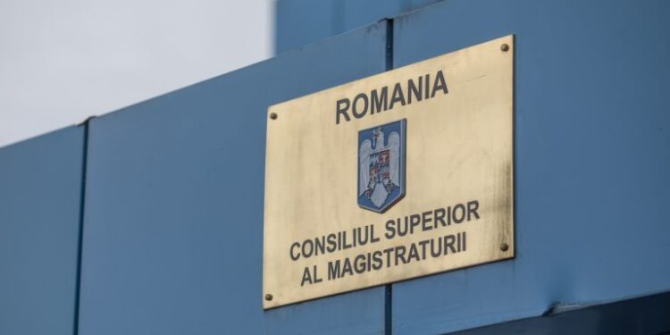 238 de candidaţi susțin proba scrisă de verificare a cunoştinţelor juridice în cadrul concursului de admitere în magistratură.75 de posturi de judecător şi 42 de posturi de procuror