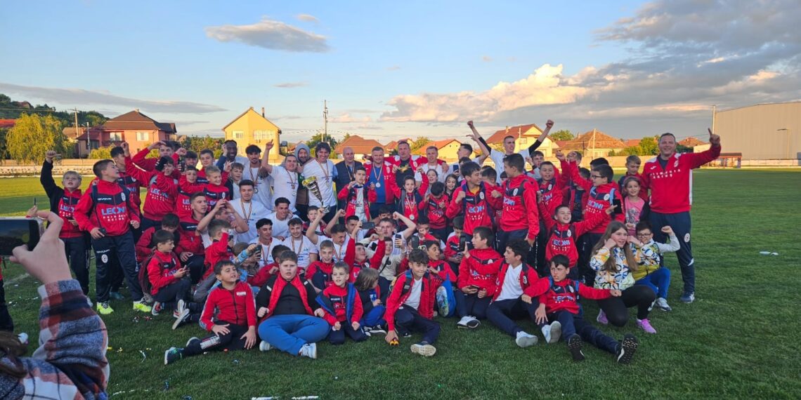 Bihorul Beiuș a luat Cupa României, faza județeană la fotbal, după loviturile de la 11 m.Trofeul ajunge la Beiuș după o pauză de 8 ani