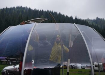 Igloo-ul vieții din Glăvoi a primit o nouă viață