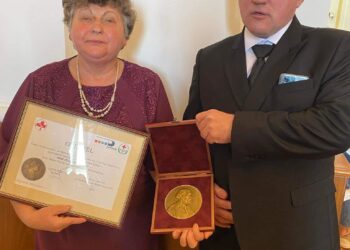 Decernarea premiilor „Dr. Mózes Károly ” pentru cei mai buni asistenți medicali din Bihor și Sălaj