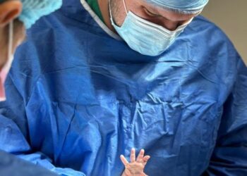 Caz deosebit rezolvat de doctorul Mihai Luncan. Endometrioane foarte mari, îndepărtate în timpul nașterii. “Domnul doctor este ca un membru al familiei mele. Mi se face pielea de găină numai când aduc vorba despre dumnealui…“