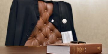 Contestație la executare: intervenirea unei legi penale noi, dublu grad de jurisdicție