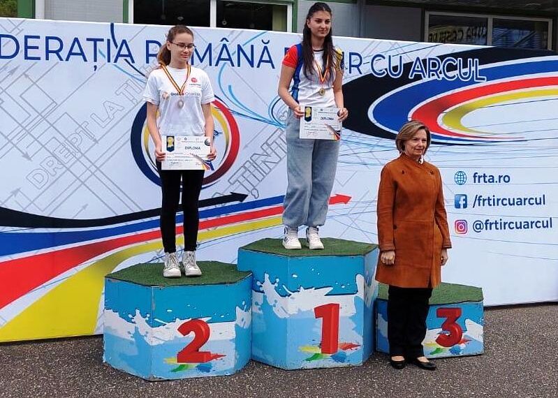 Cupa Casei Regale la tir cu arcul aduce argint la Oradea. Premiați de Alteţa Sa Regală Principesa Sofia
