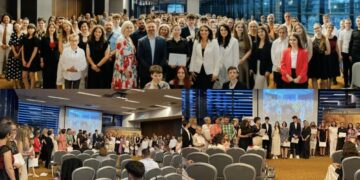 Încheiere de an academic la Academia de Business și Leadership Open Tribe