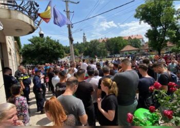 Fierbe Săcueni-ul. Azi se renumără voturile pentru postul de primar de Săcueni la Judecătoria Marghita. Beres Csaba a fost declarat câștigător de BEC la un vot