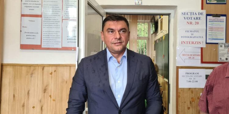 AUR intră cu doi consilieri în CJ Bihor, PNL pierde 4 mandate. Cine sunt viitorii consilieri județeni