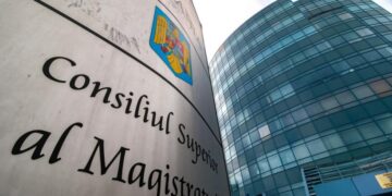 Concurs de eseuri pentru studenții de la drept organizat de CSM