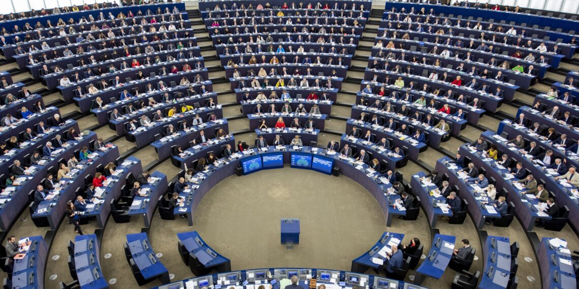 Numele celor 33 de europarlamentari pe care România îi trimite la Bruxelles