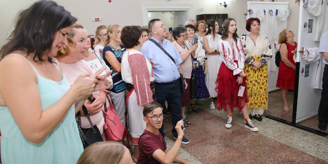 Participantele la Șezătoarea de la Muzeu și-au etalat iile