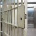 Contestație la executare: compensare în cazul cazării în condiţii necorespunzătoare, cauză de micşorare a pedepsei