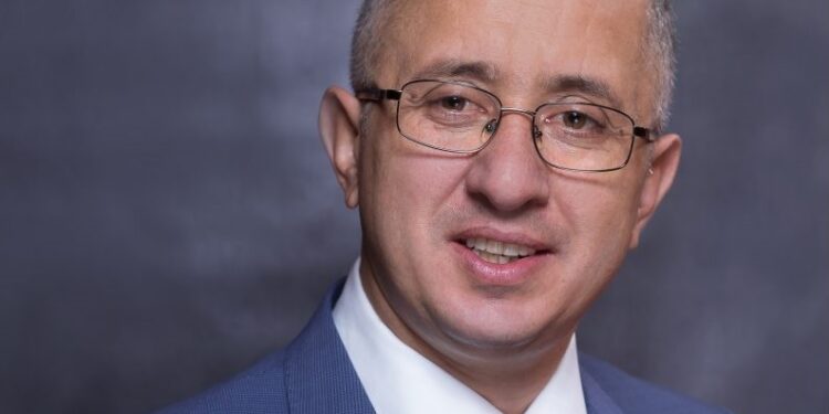 Rectorul  Academiei SRI, bihoreanul Adrian Ivan, acuzații de plagiat care „se confirmă” parțial