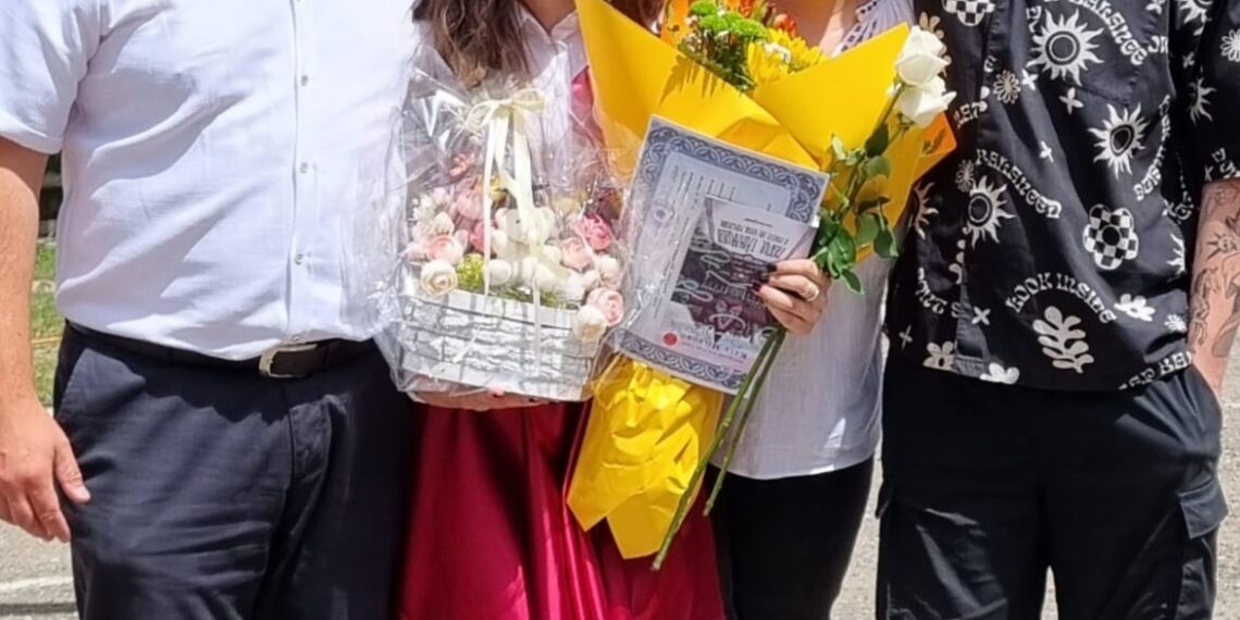 Maria Popa, șefă de promoție la Liceul Pedagogic „Nicolae Bolcaș” Beiuș cu 10