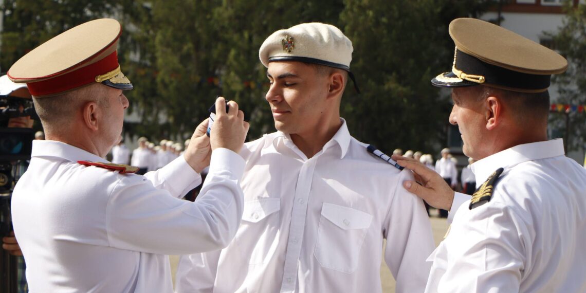 Răzvan Manea, elevul de 10, vrea să urmeze cursurile Academiei Tehnice Militare „Ferdinand I”