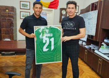 Fost campion cu CFR, salontanul Yasin Hamed, oaspetele primarului Torok. L-a felicitat după ce a promovat în prima ligă din Ungaria