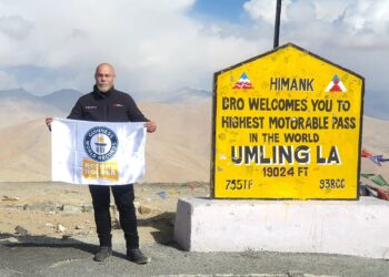 Pianistul orădean Thurzo Zoltan a cântat pe cel mai înalt drum auto de pe planetă, la Umling La Pass. A treia oară în Cartea Recordurilor