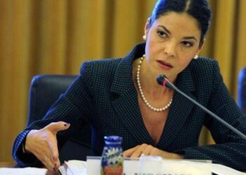 Ana Birchall, fostul ministru al Justiției spune că a fost agresată sexual de sociologul-profesor-star TV-făcător de sondaje Marius Pieleanu: ‘Aș vrea să te vizualizez epidermic’, ‘vreau să te fac vedetă’, ‘ești prea frumoasă ca să fim amici’