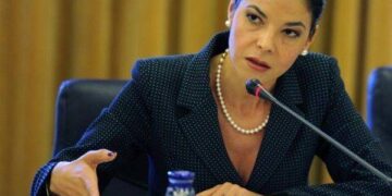 Ana Birchall, fostul ministru al Justiției spune că a fost agresată sexual de sociologul-profesor-star TV-făcător de sondaje Marius Pieleanu: ‘Aș vrea să te vizualizez epidermic’, ‘vreau să te fac vedetă’, ‘ești prea frumoasă ca să fim amici’