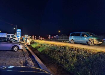 Mai multe mașini implicate într-un accident în zona ștrandului din Beiuș