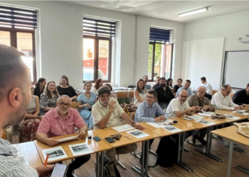 Vară „de foc” pentru Arhitectura orădeană Studenții orădeni: Robert Gliga și Ștefan Muntean, printre cele mai bune cinci proiecte prezentate în competiție, dintr-un număr de 147 la concursul CASA