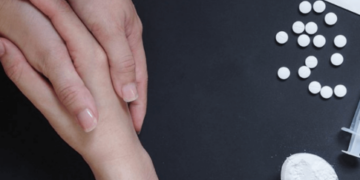 Lege promulgată: opt centre regionale de dezintoxicare pentru dependenții de droguri