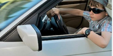 Copil de 15 ani, descoperit în trafic de polițiști