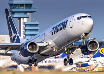 Cursa Tarom Otopeni-Oradea-Otopeni de azi, anulată alături de alte 10 curse embru din echipajul fiecarei aeronave s-a declarat “inapt de zbor”